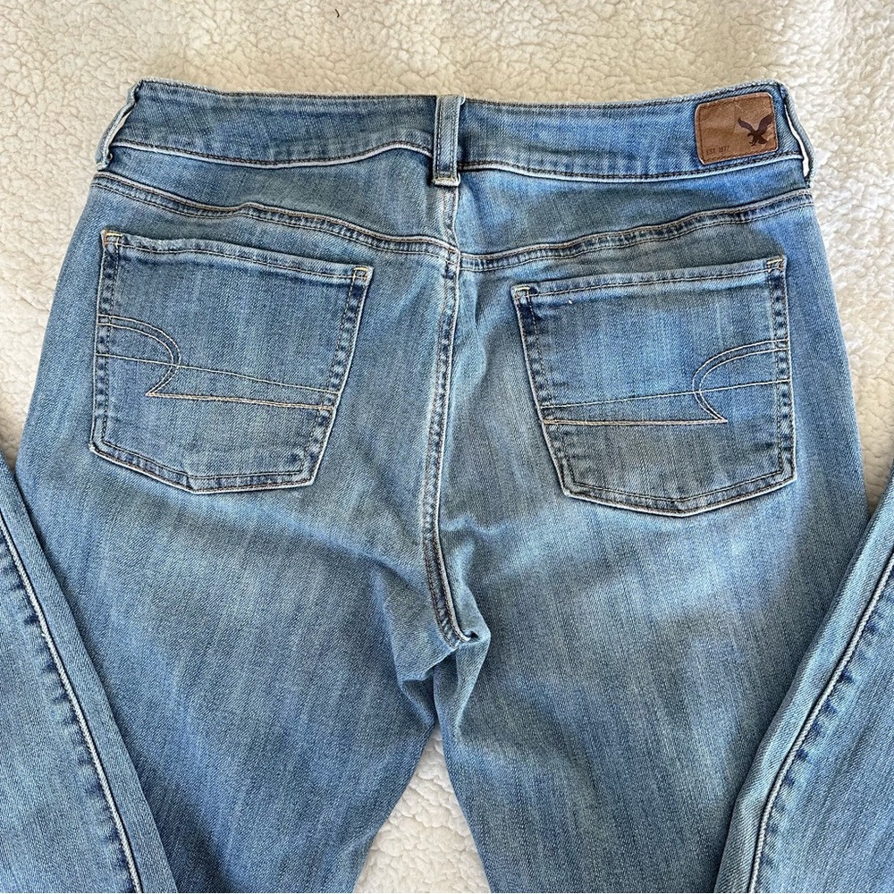 American Eagle Light Blue Straight Leg Distressed Jeans Size 10 - Picture 13 of 15